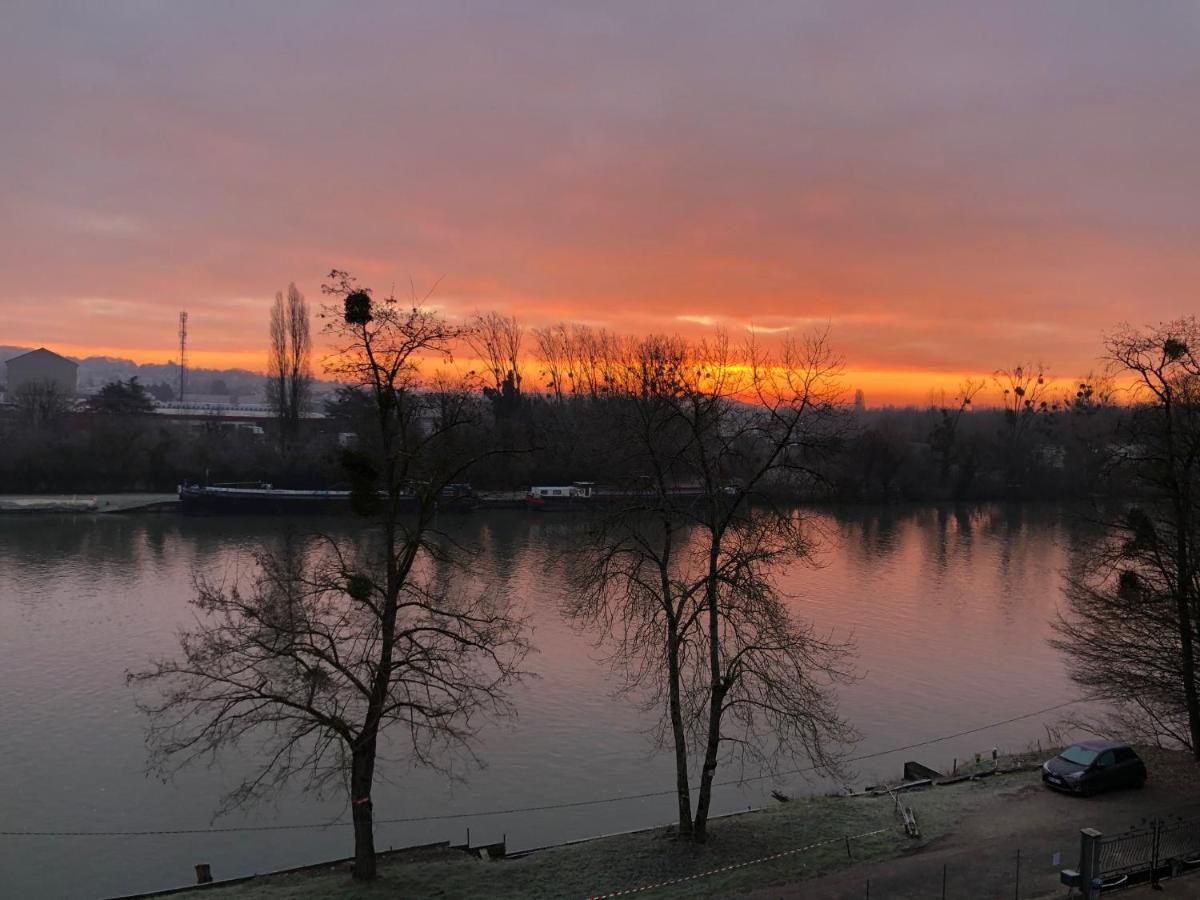 Ambiance Seine, Appartement Sympatique En Bord De Seine - Cygne Thomery Экстерьер фото